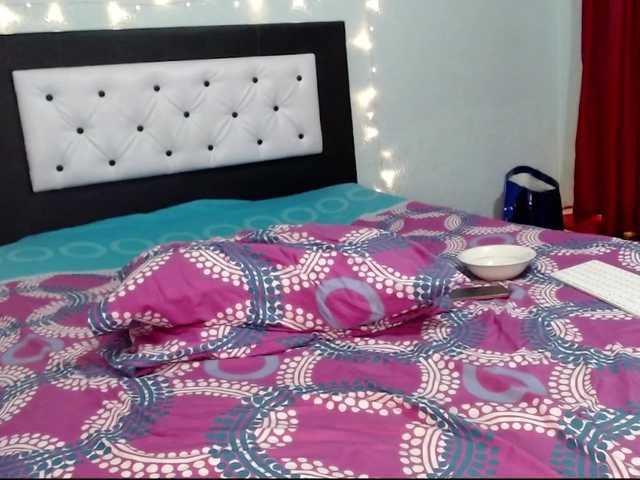 Live sex webcam photo for latinakitten- #271804851