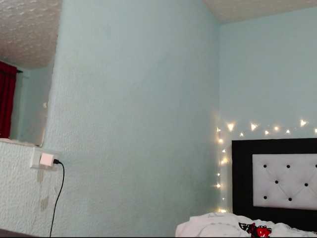 Live sex webcam photo for latinakitten- #271822162