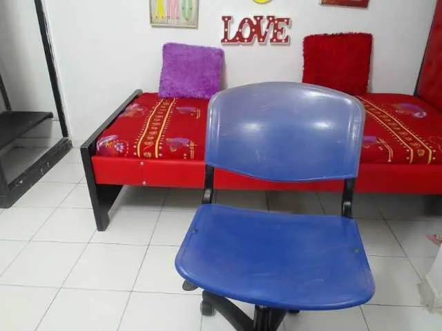 Live sex webcam photo for latinamiel1 #274372651