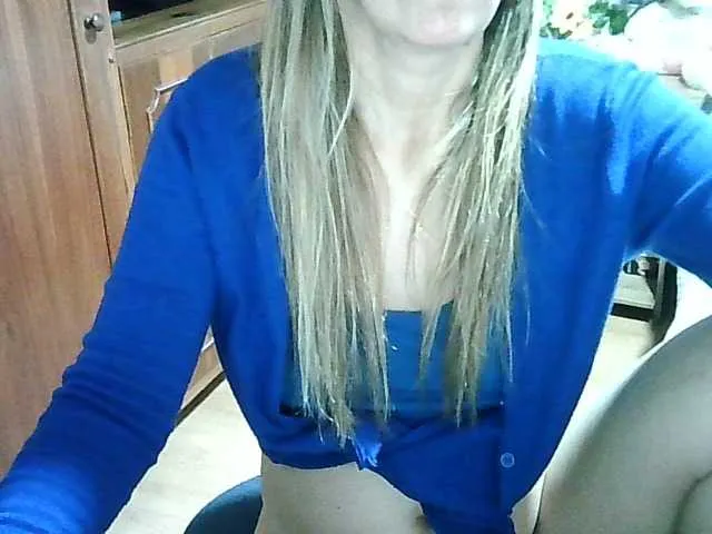 Live sex webcam photo for latinasexxy #272835291