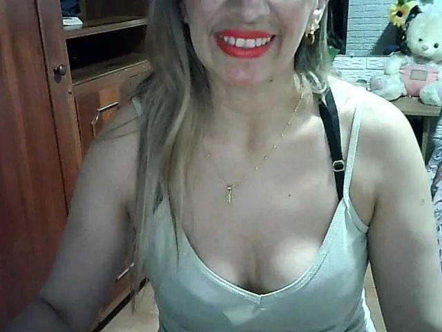 Live sex webcam photo for latinasexxy #273321364
