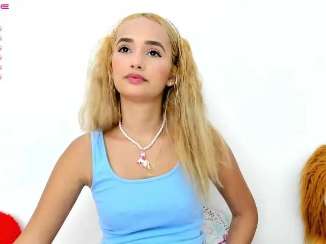 Live sex webcam photo for latincarlahot #273391407