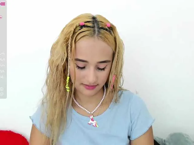 Live sex webcam photo for latincarlahot #273512002