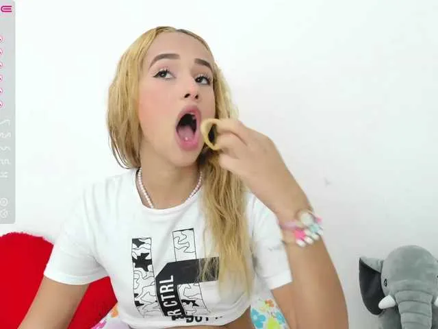 Live sex webcam photo for latincarlahot #273535241