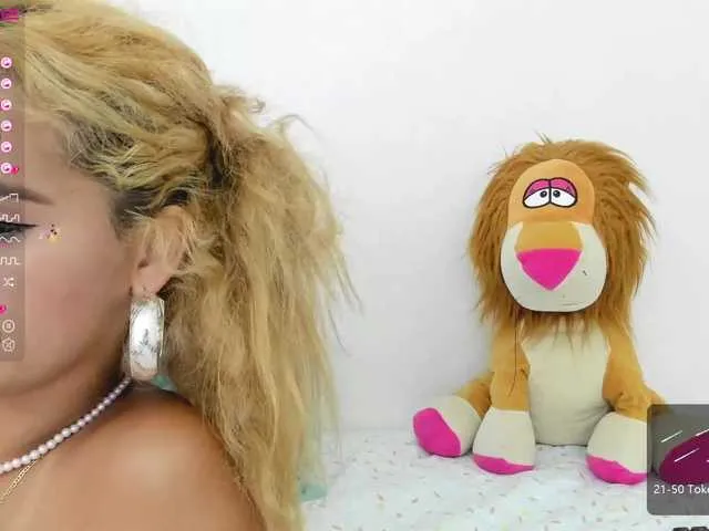 Live sex webcam photo for latincarlahot #273623673