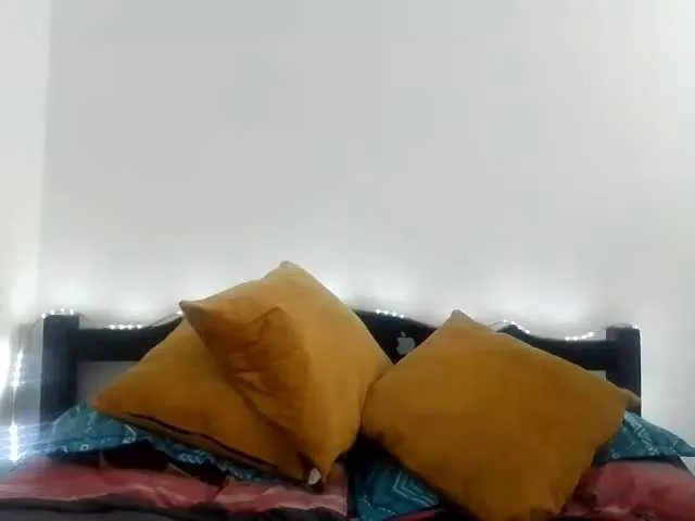 Live sex webcam photo for latindancer20 #275914570