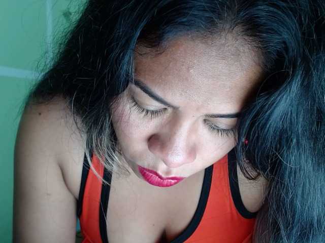 Live sex webcam photo for latinrapunzel4 #277209511