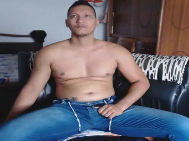 Live sex webcam photo for latinsexual #276218735