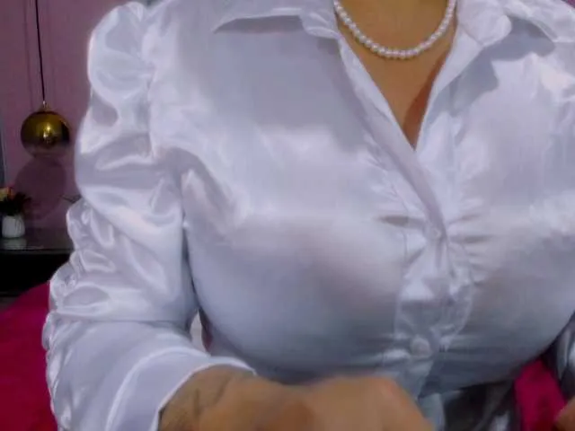 Live sex webcam photo for latinvalery #290683946