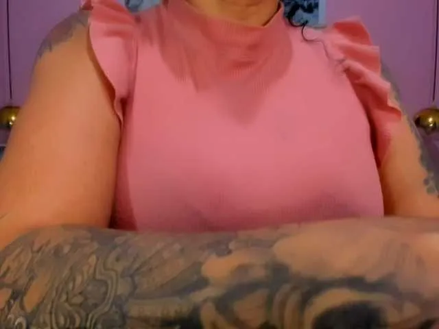 Live sex webcam photo for latinvalery #290876257