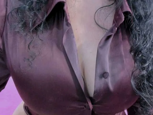 Live sex webcam photo for latinvalery #291630290