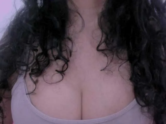 Live sex webcam photo for latinvalery #291693500