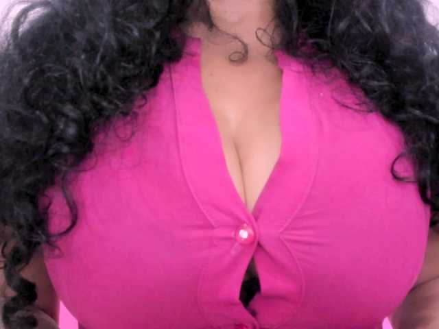 Live sex webcam photo for latinvalery #292417561