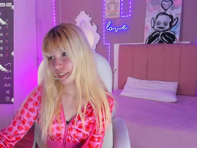 Live sex webcam photo for laukyubey #275630158