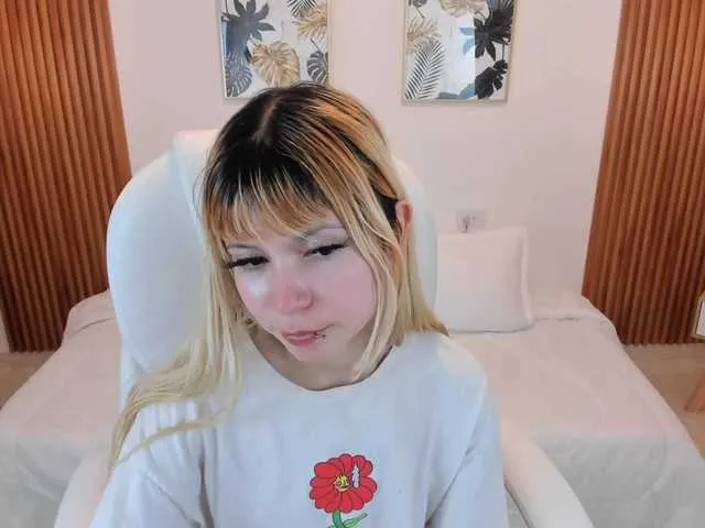 Live sex webcam photo for laukyubey #276162559