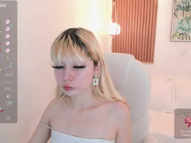 Live sex webcam photo for laukyubey #277600065