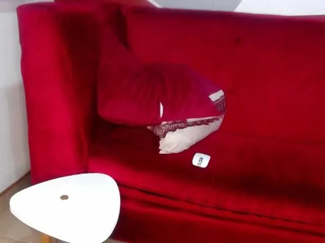 Live sex webcam photo for laura-smit #273442955