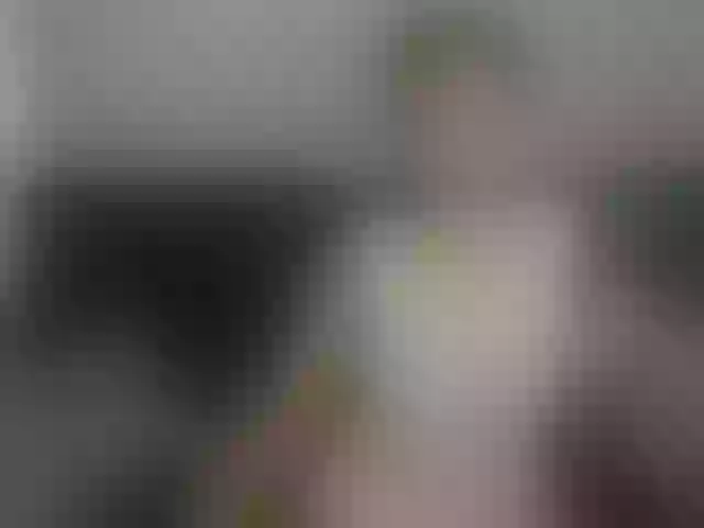 Live sex webcam photo for laurajones1 #278062645