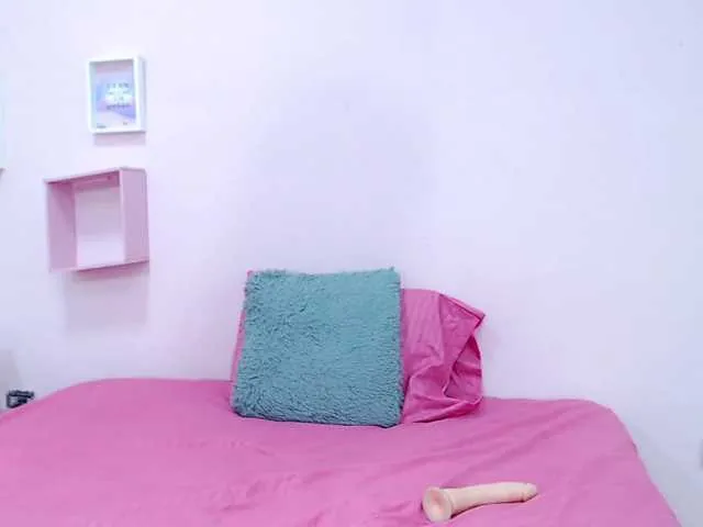 Live sex webcam photo for laurataylor #274209577