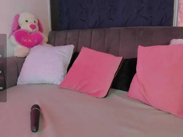 Live sex webcam photo for laurencamila1 #290858362