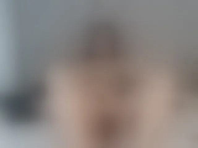 Live sex webcam photo for laurenchubby #291272203