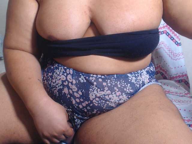 Live sex webcam photo for laurenchynax #276950879