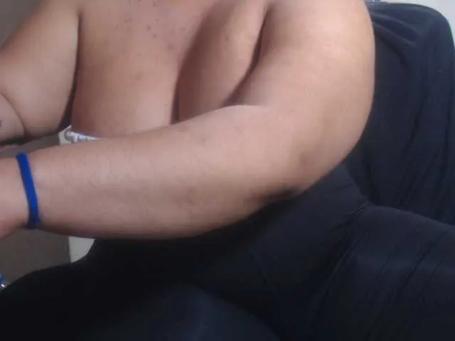 Live sex webcam photo for laurenchynax #277193979