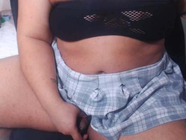 Live sex webcam photo for laurenchynax #278063692