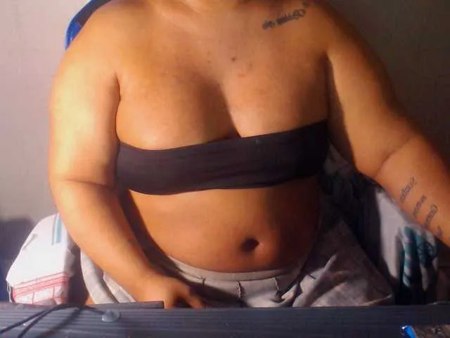 Live sex webcam photo for laurenchynax #291777039