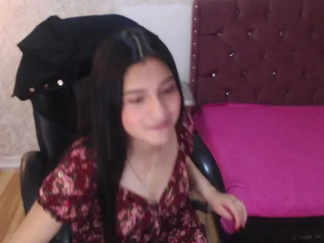 Live sex webcam photo for laurenelove #291354906