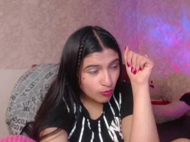 Live sex webcam photo for laurenelove #291508435