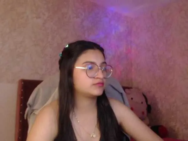 Live sex webcam photo for laurenelove #291558737