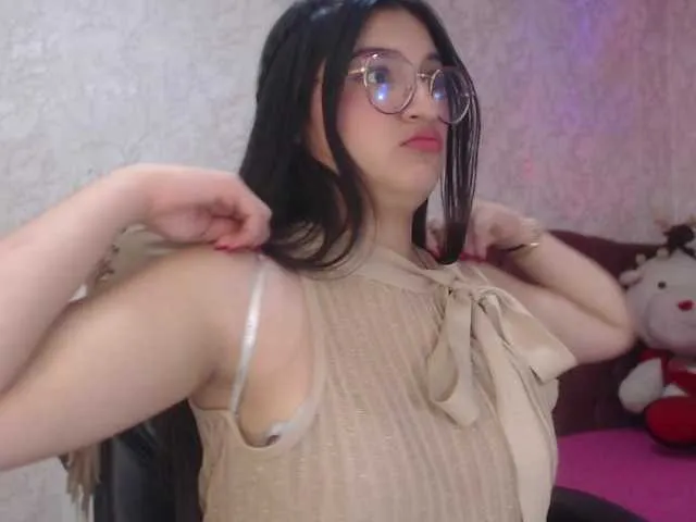 Live sex webcam photo for laurenelove #291571089