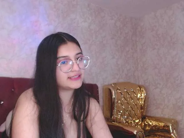 Live sex webcam photo for laurenelove #291659466