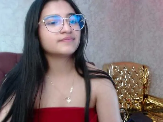 Live sex webcam photo for laurenelove #291690335