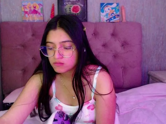 Live sex webcam photo for laurenelove #291823887