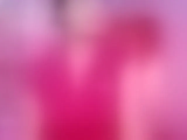 Live sex webcam photo for laurenelove #292948945