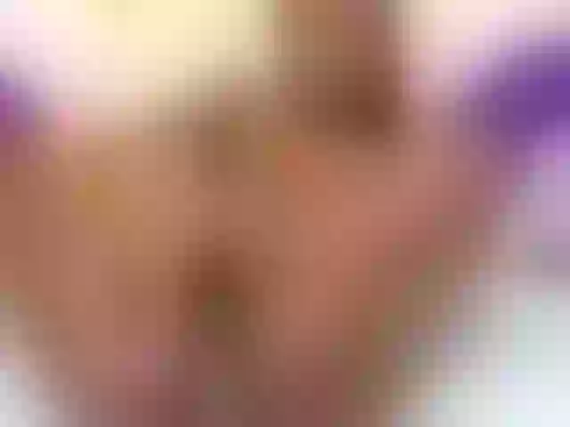 Live sex webcam photo for laurenhorny #275550506
