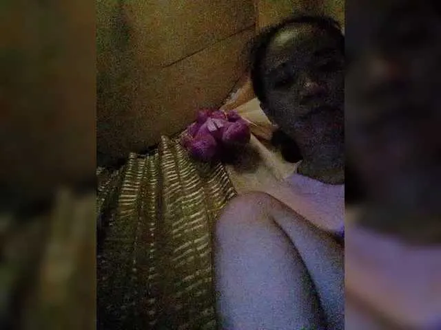 Live sex webcam photo for lavzlavz6 #290966479