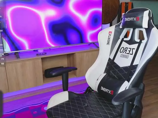 Live sex webcam photo for laxyflaxy #291803657