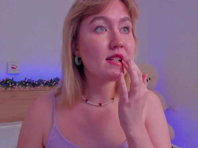 Live sex webcam photo for layla-vaynest #273550123