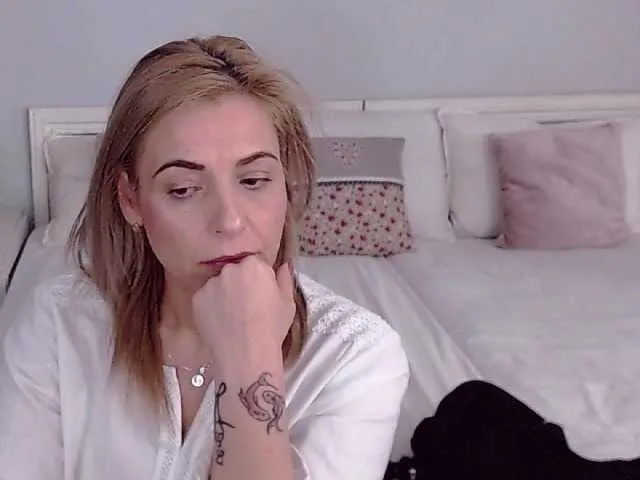 Live sex webcam photo for layla2022 #272879071