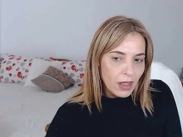 Live sex webcam photo for layla2022 #276816472