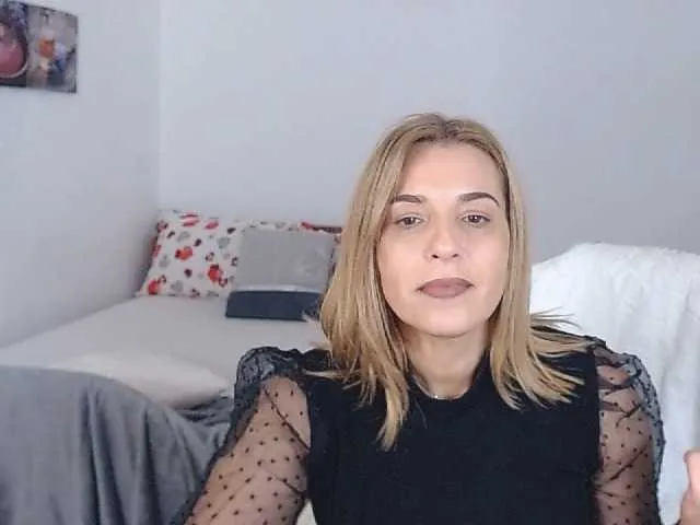 Live sex webcam photo for layla2022 #276843499