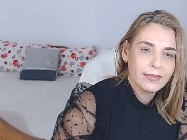 Live sex webcam photo for layla2022 #276898945