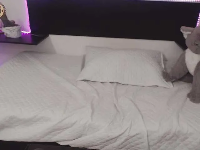 Live sex webcam photo for laysel-18 #272680796