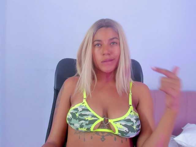 Live sex webcam photo for leataylor03 #288719754