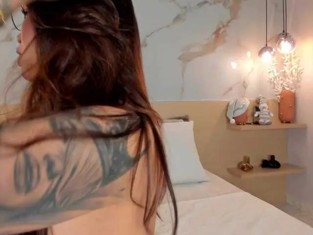 Live sex webcam photo for leathompson1 #292592141