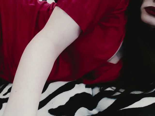 Live sex webcam photo for ledylemorella #272766527