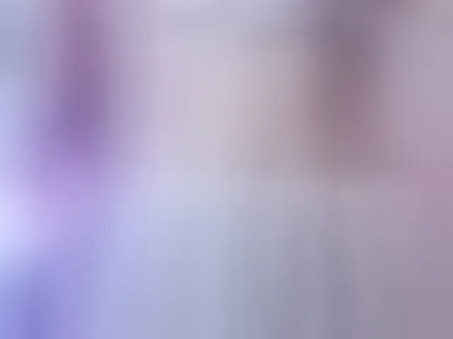 Live sex webcam photo for leehaeun7 #292873559